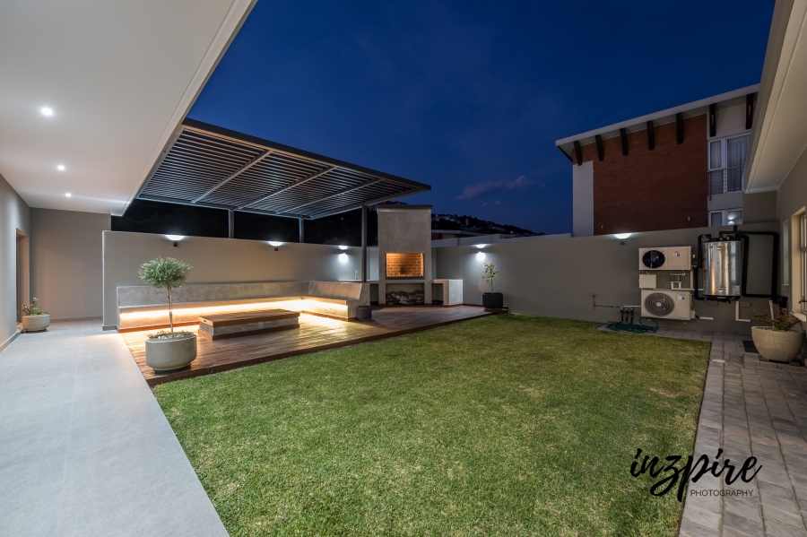 4 Bedroom Property for Sale in Glentana Western Cape